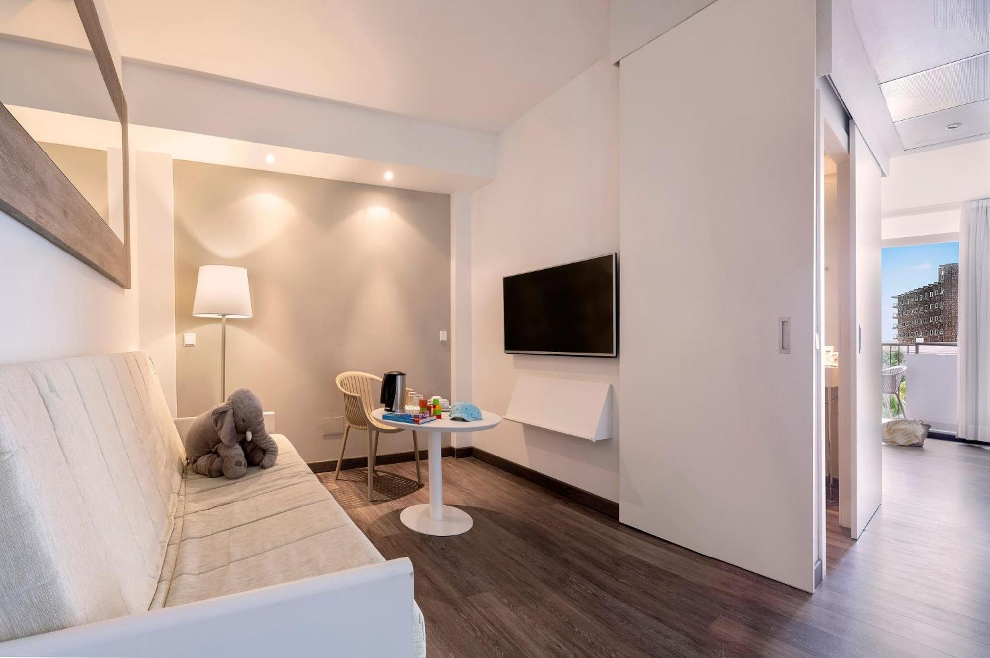 Sol Family Suite