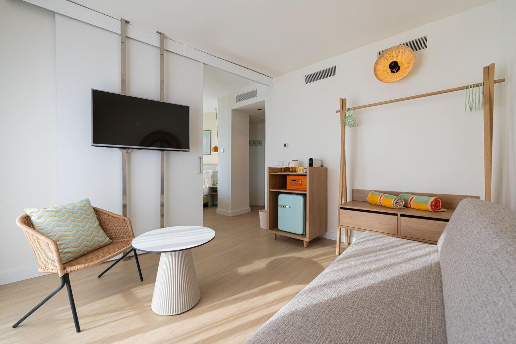 Sol Suite Frontal Sea View